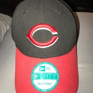 Reds baseball hat (New Era)